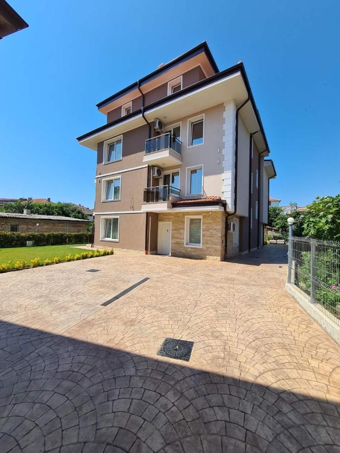 Villa Yanevi 拉夫达 外观 照片