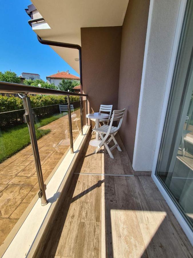 Villa Yanevi 拉夫达 外观 照片